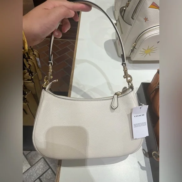 NWT！COACH X OBSERVED BY US TERI SHOULDER BAG IN LEATHER（COACH CU388）gift receipt